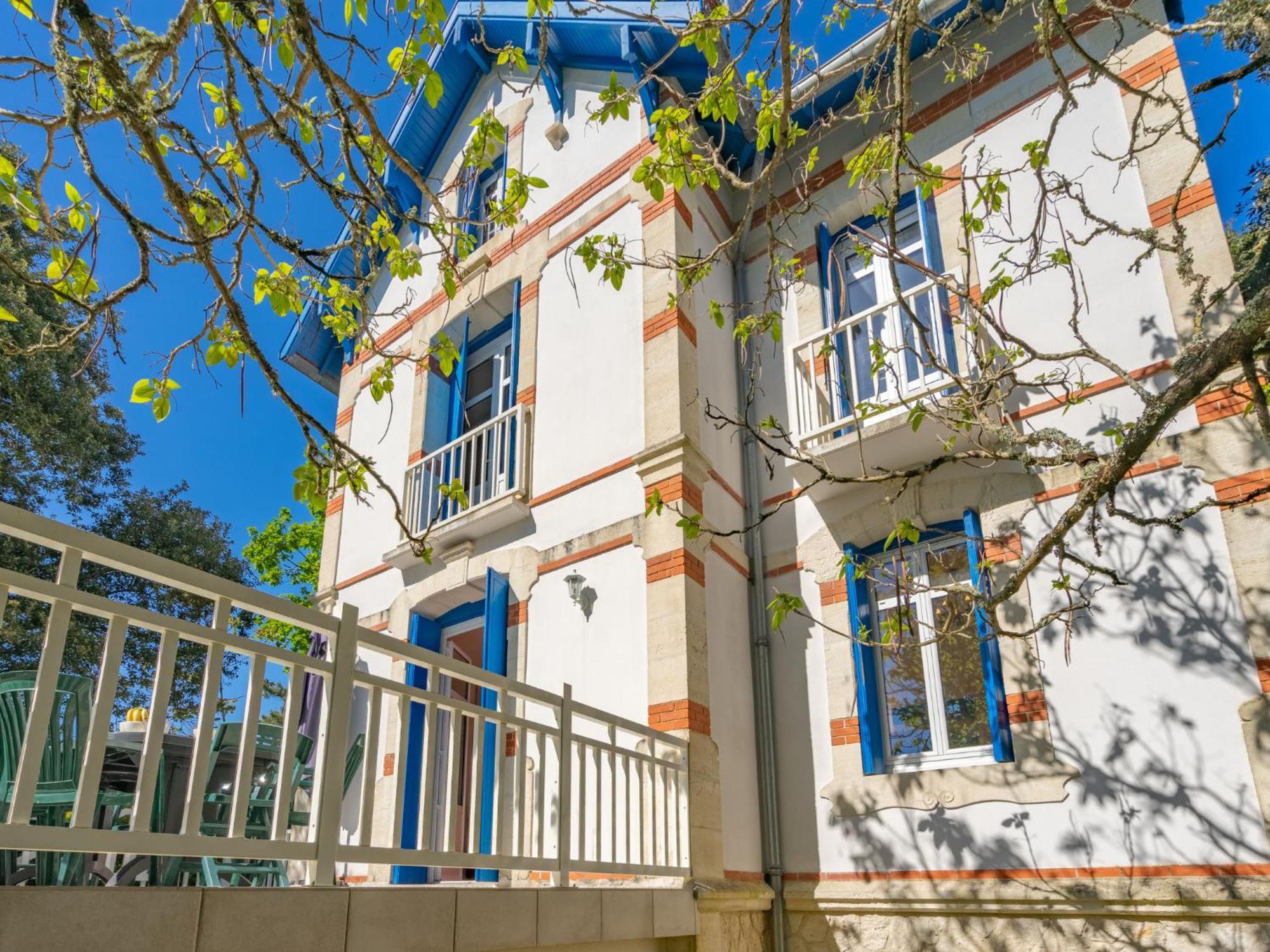 סן-פאלה-סור-מר Holiday Home Jeanne D'Arc-1 By Interhome מראה חיצוני תמונה